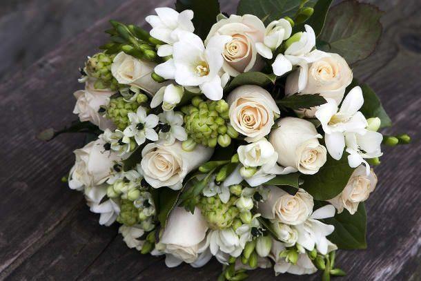spring bridal bouquet